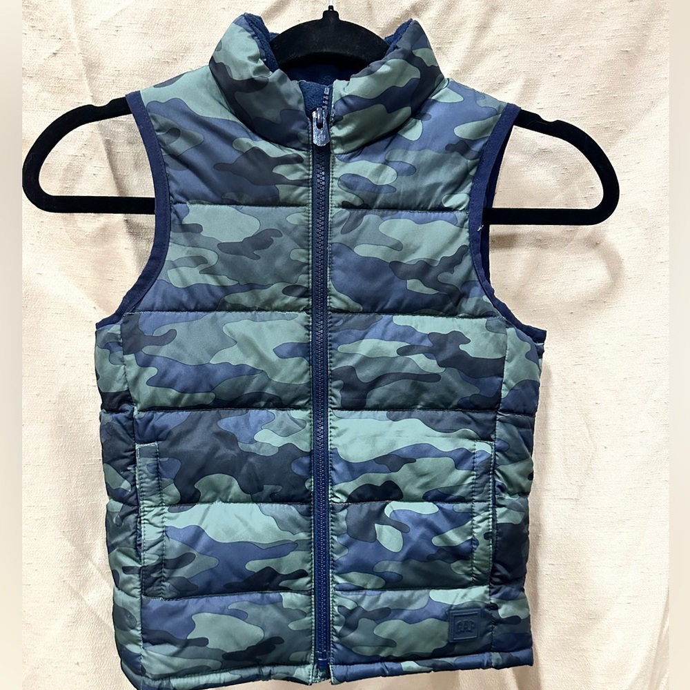 GAP Kids Camouflage Puffer Vest - Blue and Green